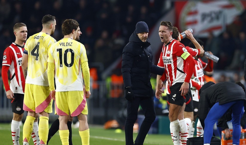 尤文图斯主场大败,无缘小组出线 尤文图斯主场大败,无缘小组出线