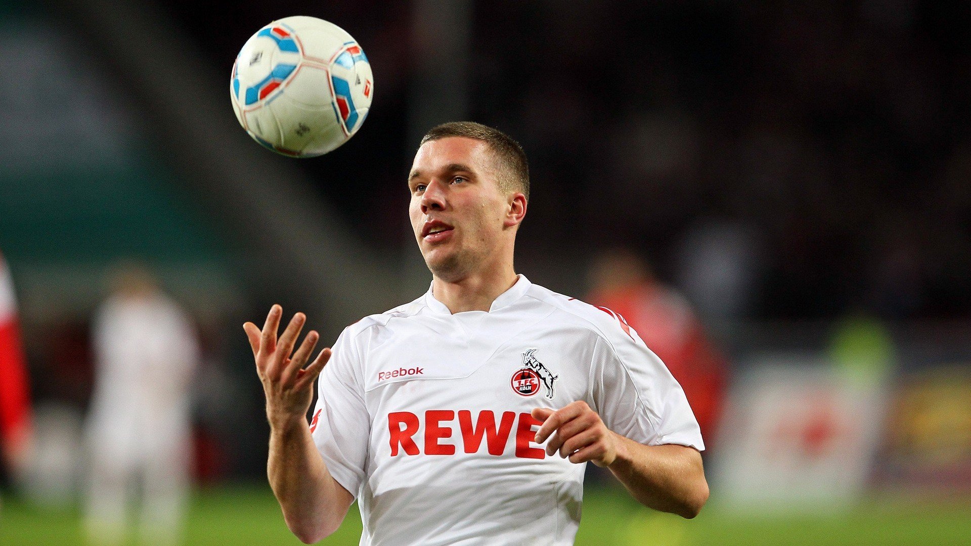 IM体育官方网-格列兹曼一锤定音！澳大利亚绝杀尤文，世界排名争夺战迎来新王